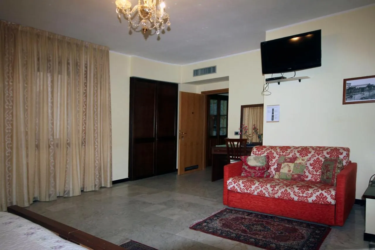 Tresor Petit Hotel Cagliari Gæstehus