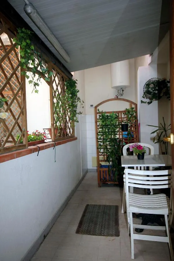Tresor Petit Hotel Cagliari Gæstehus