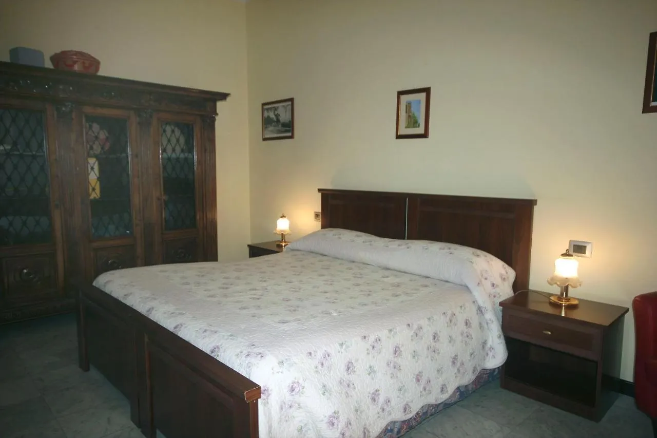 Tresor Petit Hotel Cagliari Italien
